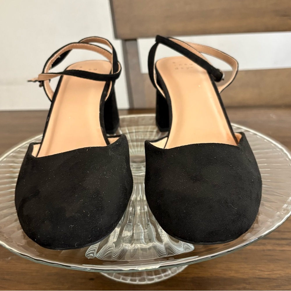 New Black Women's block Heels size 11